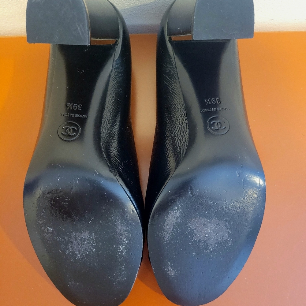 Authentic CHANEL PUMPS Black Leather Size 39.5 - Picture 6 of 8